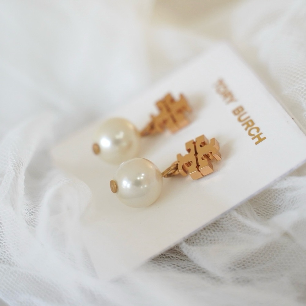 Tory Burch Kira Moondance Pearl Drop Earrings Gold Tone NWT - Picture 5 of 11